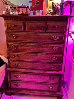 7 drawer tall dresser