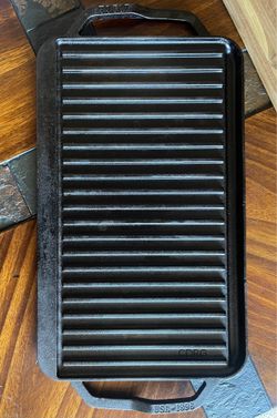 Lodge Cookware 19" x 10" Cast Iron Grill + Griddle Combo used $30 OBO (pickup only)