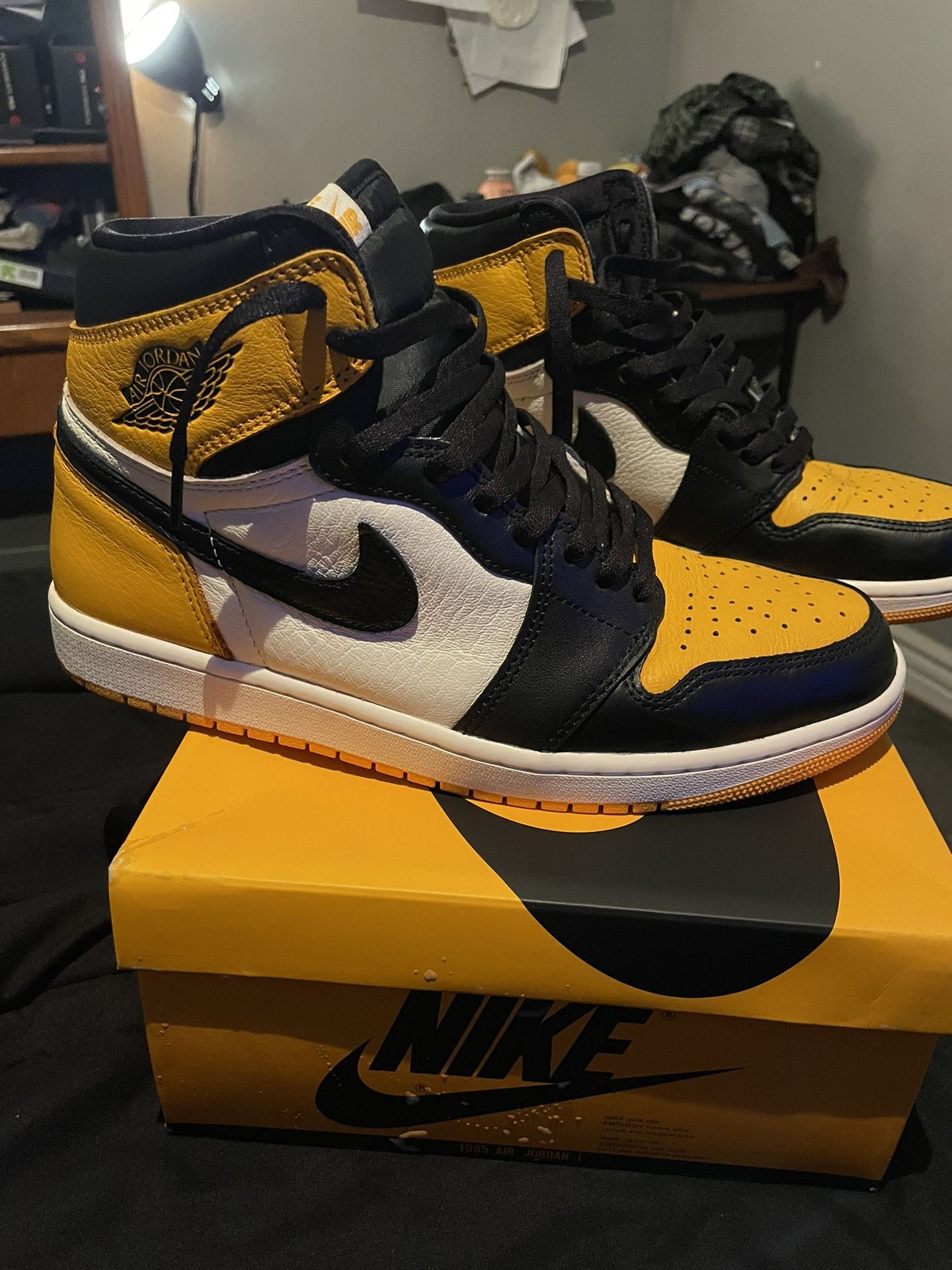 Jordan 1 Retro High OG Taxi 10.5 Size Men