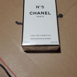 Chanel NO 5 PERFUME NEW