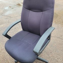 Office chair good condition $25