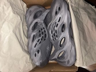 Yeezy Foam RNNR mx Granite size - 8 WORN ONCE