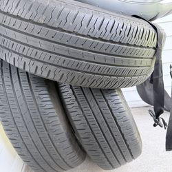 Totota Rav4 tires