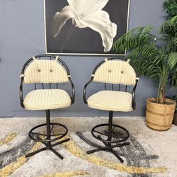 Nice Pair Of Tall Metal Bar Stools With Cushions 