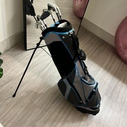 Woman’s Golf Clubs 