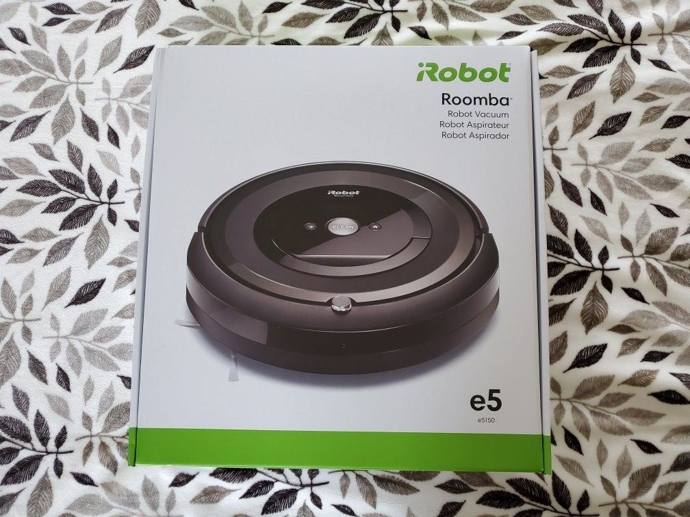 iRobot Roomba E5 (5150) Robot Vacuum - Wi-Fi Connected, Works with Alexa, Ideal for Pet Hair, Carpets, Hard, Self-Charging Robotic Vacuum, Black
New