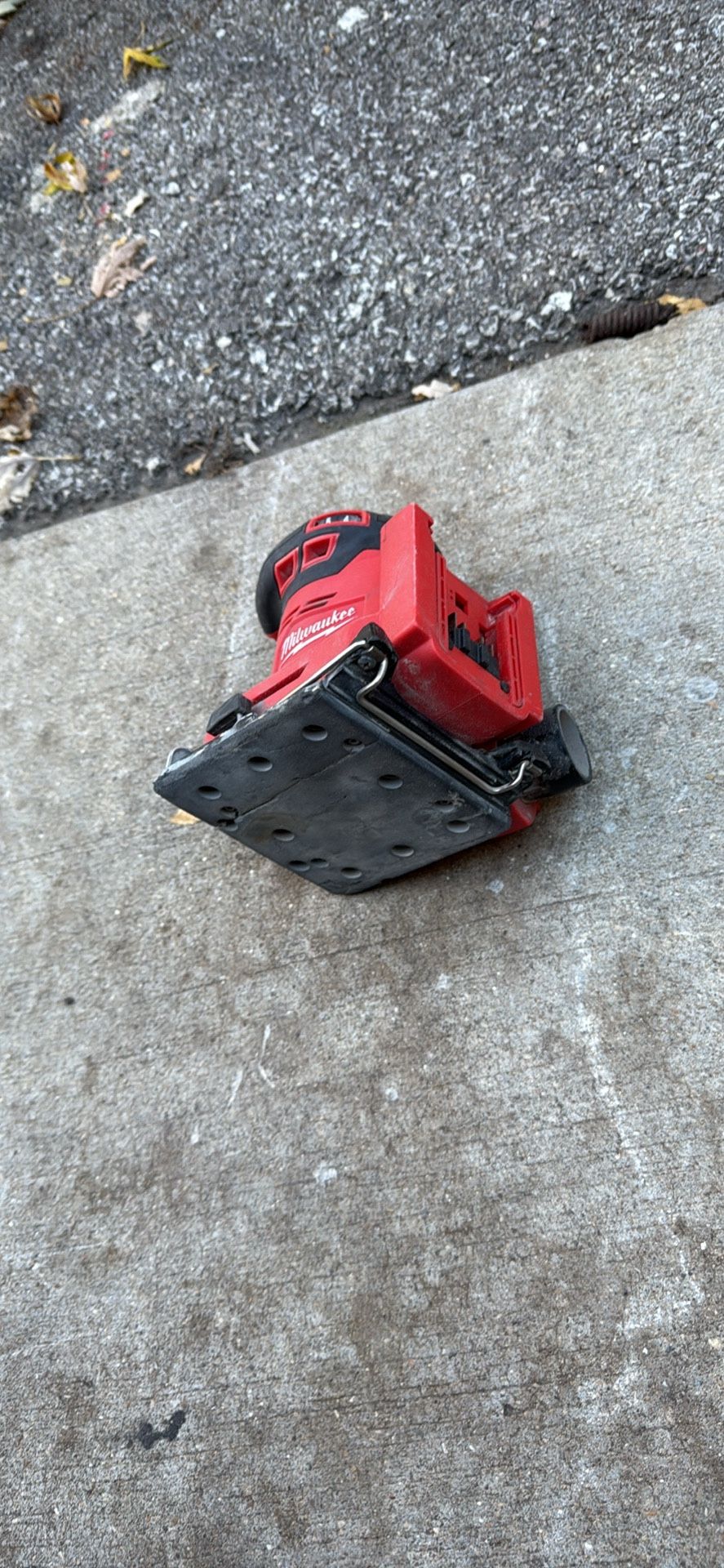 Milwaukee Square Sander