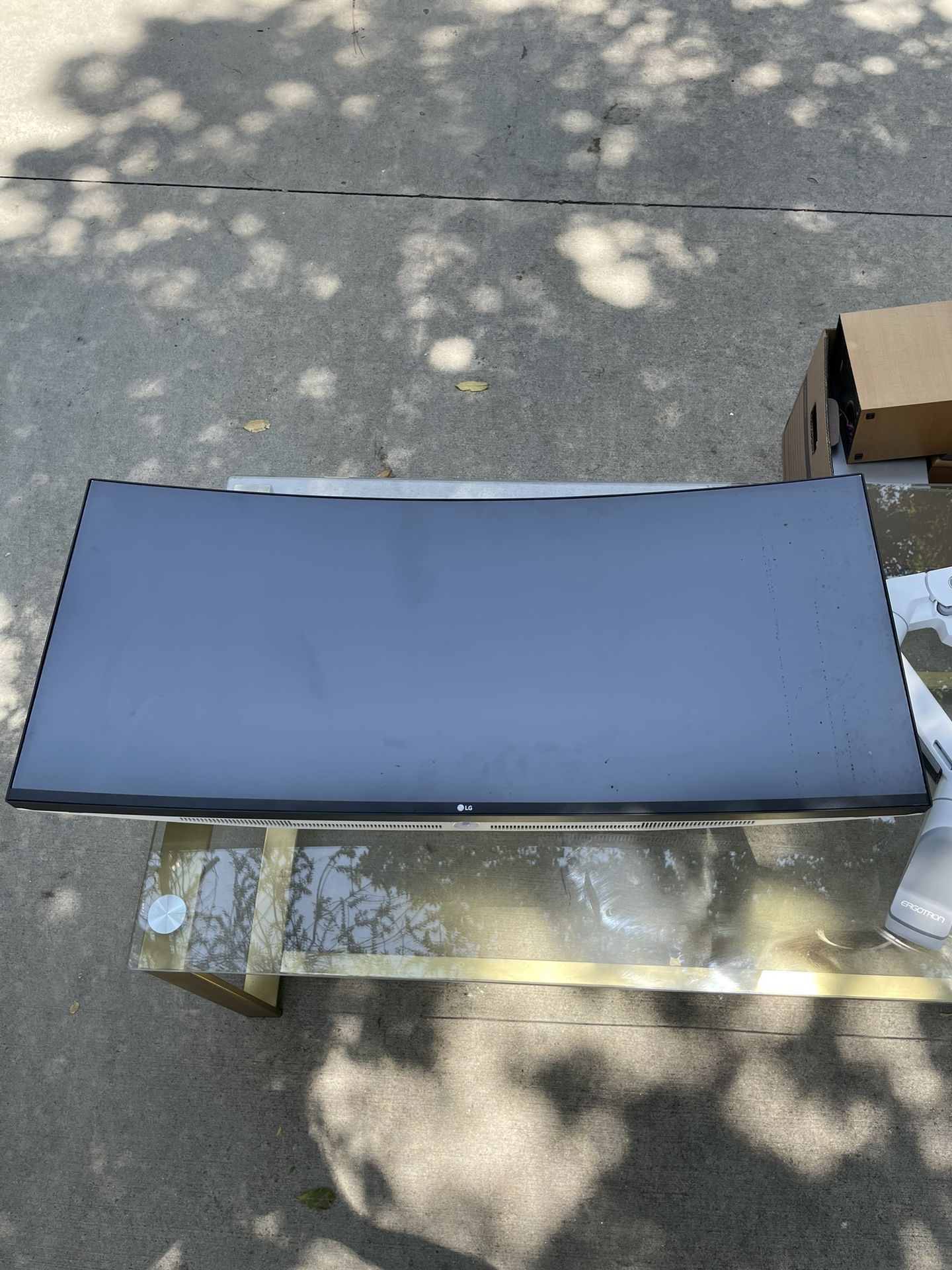 LG Computer Monitor Curved With Wall Mount