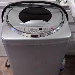 Avanti Portable Top-Load Washing Machine