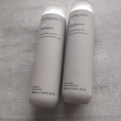 Living Proof Anti Frizz Shampoo And Conditioner
