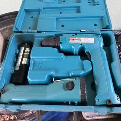 Makita 9.6 V drill
