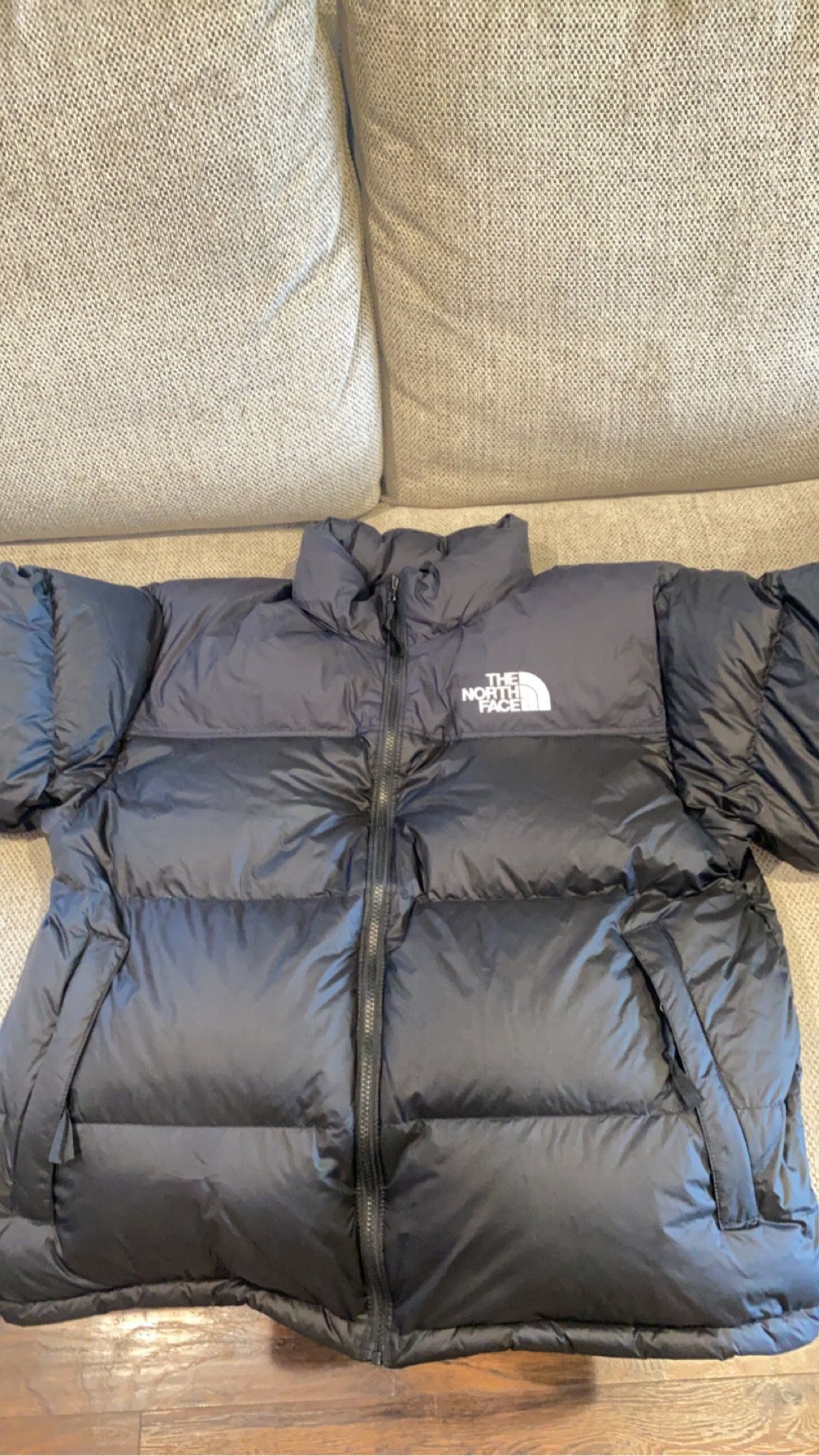 North Face Puffer Jacket Selling ASAP