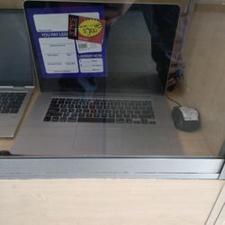 Apple MacBook Laptop 