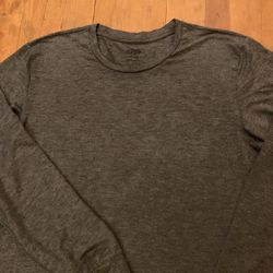 Charcoal Grey UNIQLO Heat-tech Athletic Shirt Size Medium