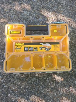 Dewalt organizer with removable bins