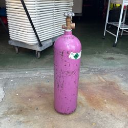 Helium Tank