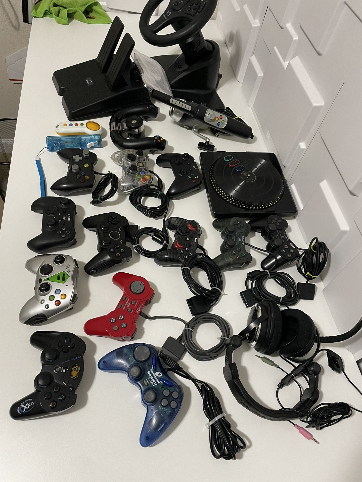 Xbox PlayStation Controller Accessory Lot for Sale in North Las Vegas ...