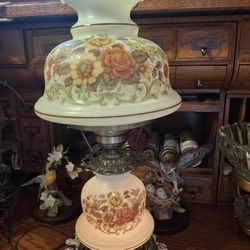  BEAUTIFUL VINTAGE  Table Lamp With Top And Bottom Lighting Everything WORKS PERFECT 