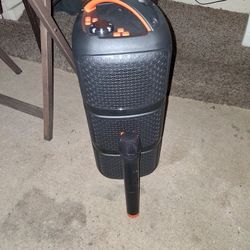 Bluetooth Speaker With Microphone For The Low