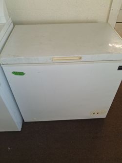RCA White Chest Freezer
