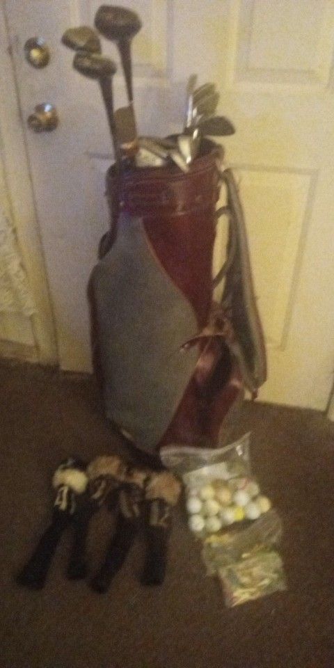 Golf Clubs With Bag And Balls Good Condition $30.00