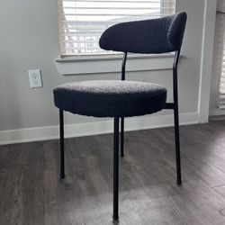 4 chairs 