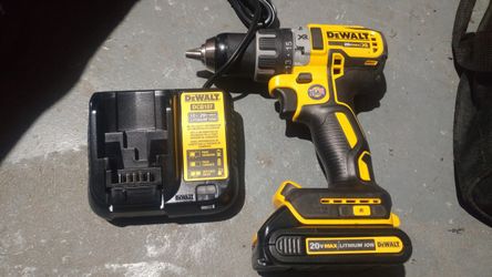 Dewalt brushless 1/2" drill driver