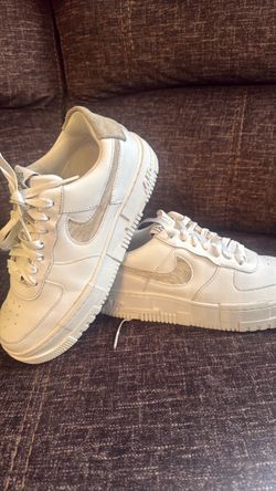 Nike Air Force 1 Pixel White Low-Top Sneakers size 9.5