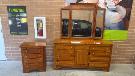 12 drawers Dresser and matching nightstad