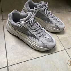 Yeezy  700 Static