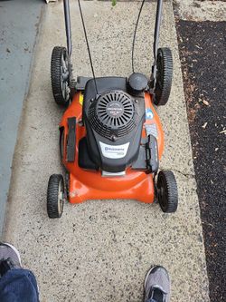 Husqvarna 7021p Lawnmower. Honda Engine.