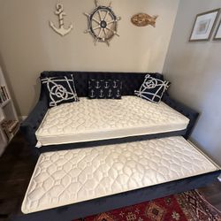 Navy Twin Day Bed With Trundle