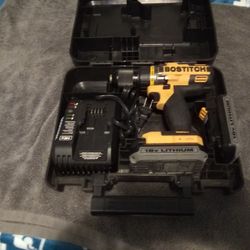 18v Bostitch Cordless Drill Kit Combo