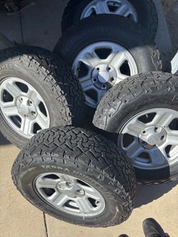 Jeep Wrangler tires