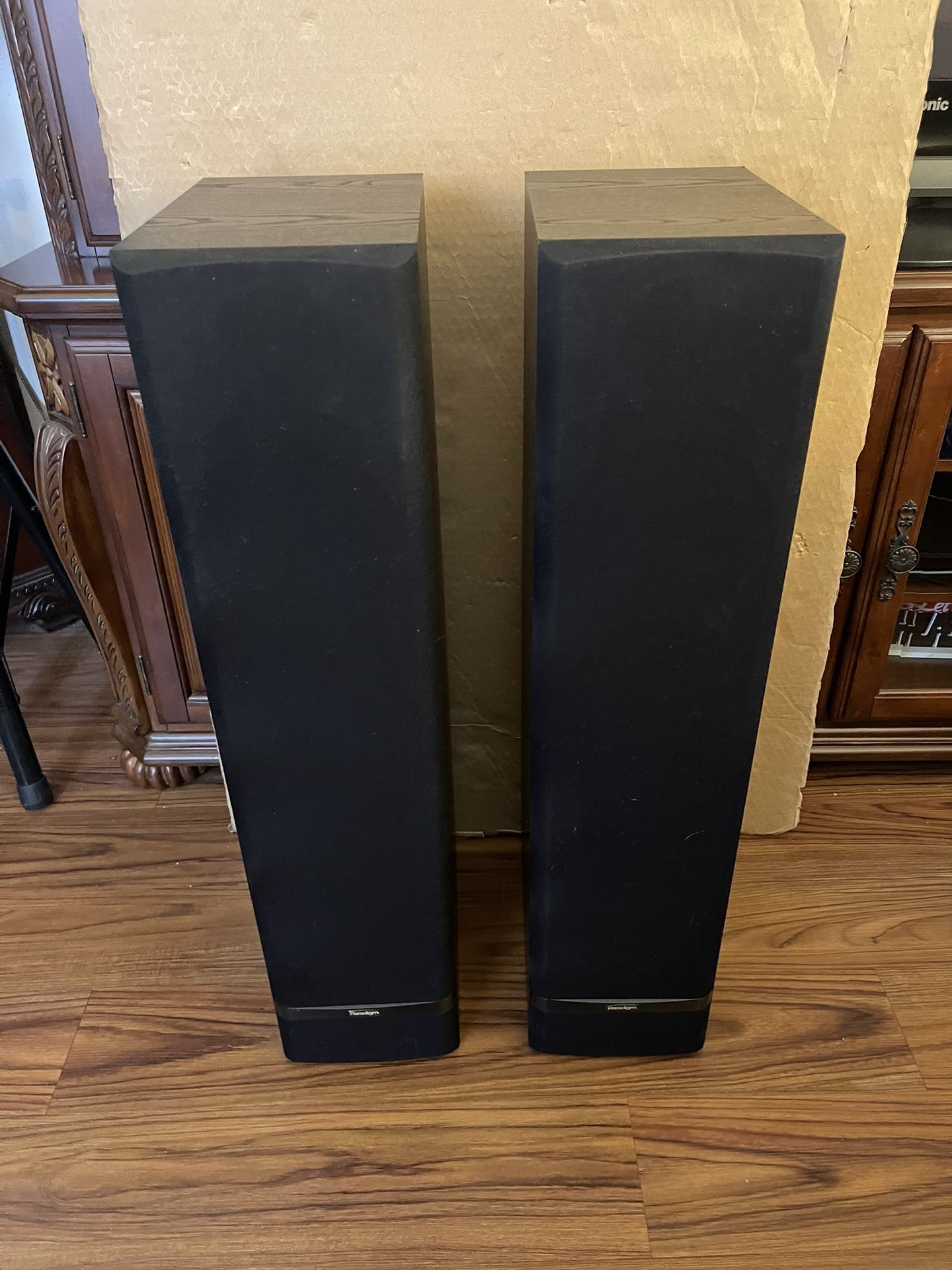 Paradigm Phanton High Definition Speaker System In Working Condition $250 Firm On Price