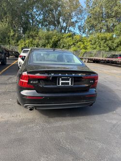 Volvo S60 2020 T5 Momentum