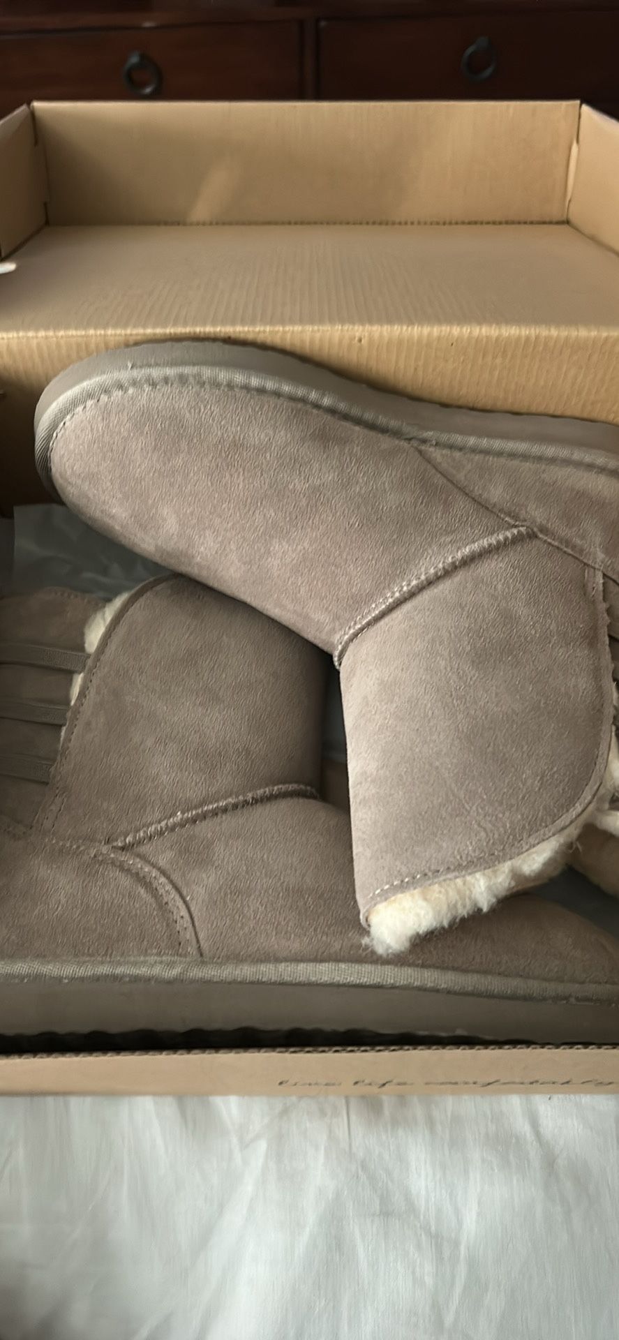 Bearpaw Kylee suede winter Boots