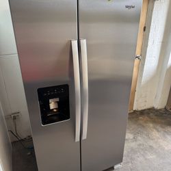 Whirlpool Stainless Steel Side By Side Refrigerator 