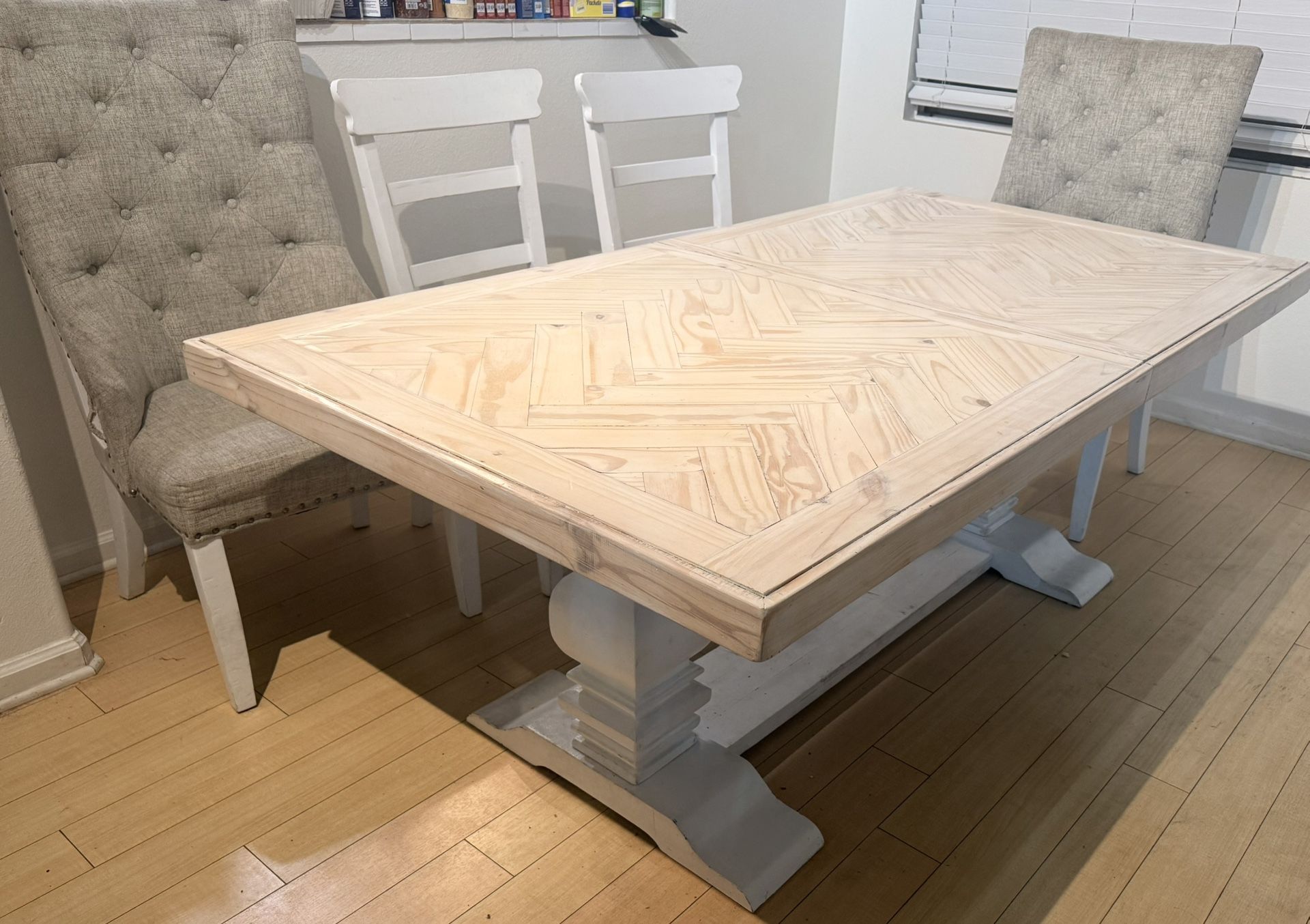Dinning Table