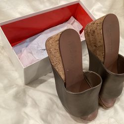 Genuine Cork Wedges Gold Size 8M Asking $80.