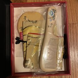 Exquisite gifts, comb sets