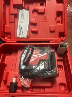 Milwaukee Green 100 ft. Cross Line and Plumb Points Rechargeable Laser Level with REDLITHIUM Lithium-lon USB Battery and Charger
