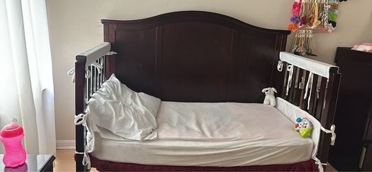 Crib and mattress