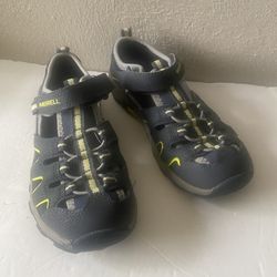 kids Merrell Hydro Sandals Hiking/outdoor size 3 
