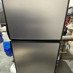 New! RV Dometic Propane/Electric Refrigerator Freezer 