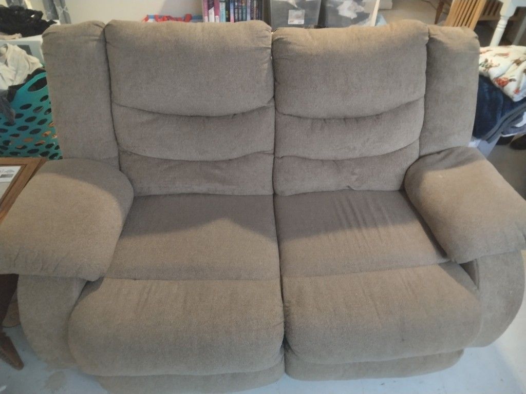 Double Recliner