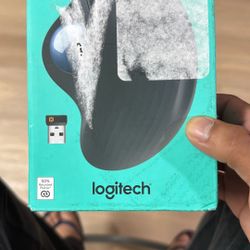 Logitech Ergo M575