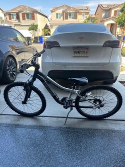 24” MTB specialized hotrock youth bike
