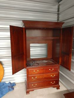 Cherry Intertainment Cabinet 