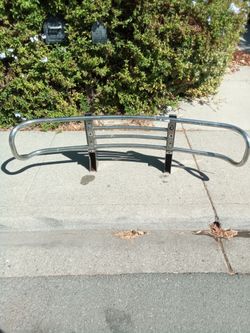 Front push bar